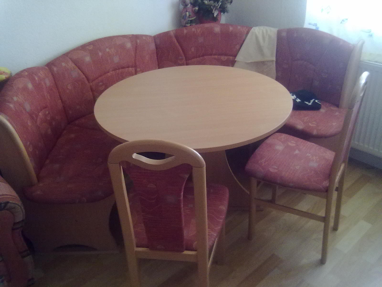 Sofa/Schlafsofa zu verschenken · Möbel und Haushalt