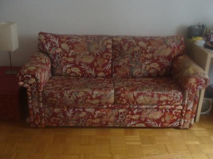 Sofa/Schlafsofa zu verschenken · Möbel und Haushalt